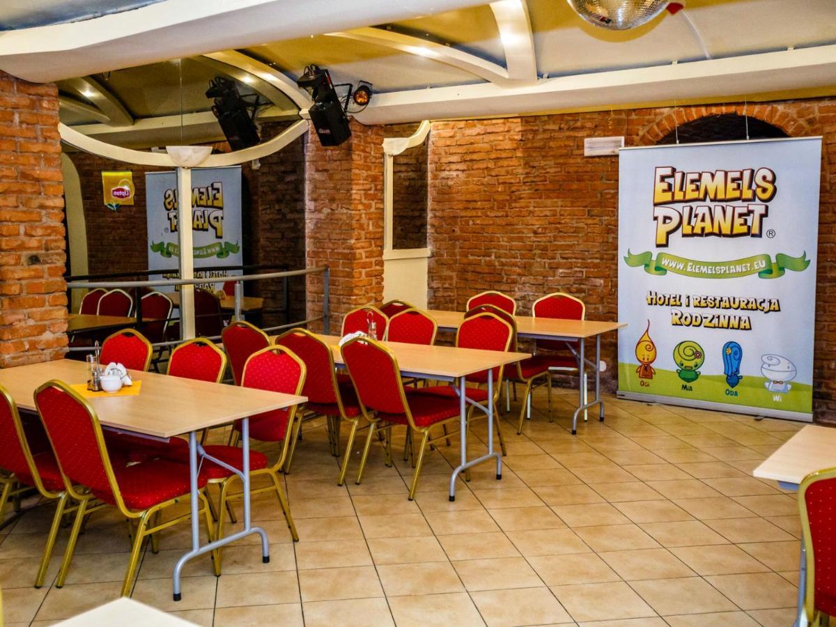 Elemels Planet Bed and Breakfast Ustroń Exteriör bild